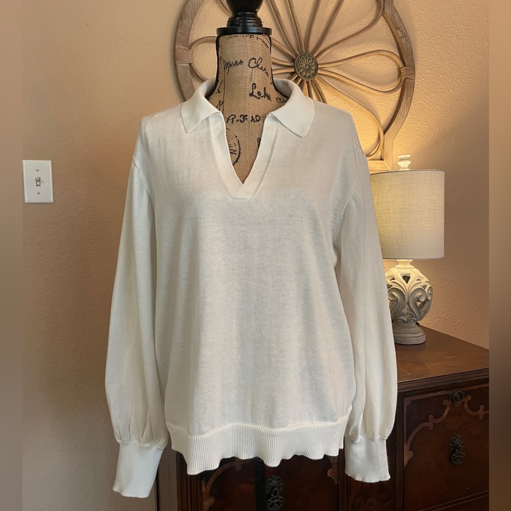 Vince Camuto White Collared V Neck Lightweight Ribbed Hems Sweater